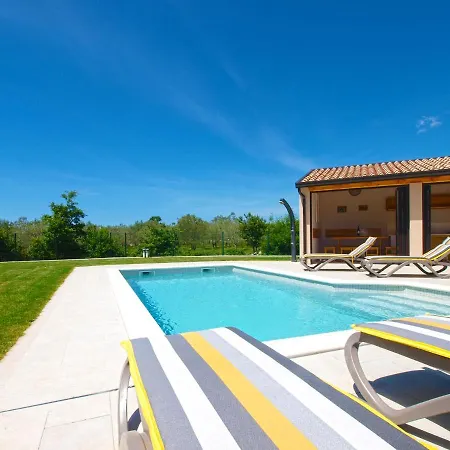 Stella 2086 Дом отдыха Jursici