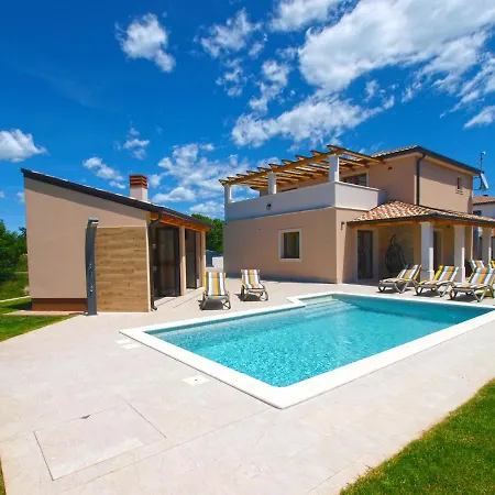 Дом отдыха Stella 2086 *