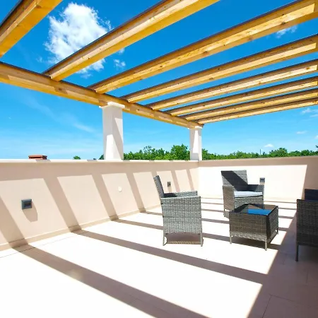 Stella 2086 Nyaraló Juršići